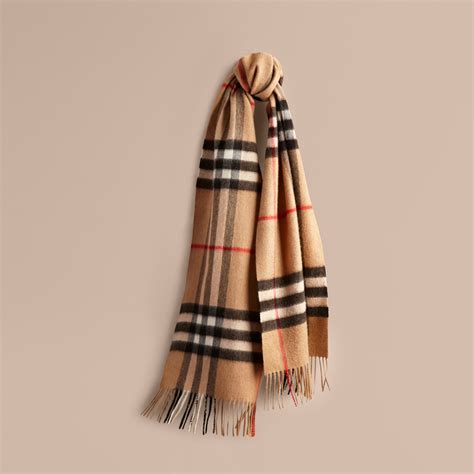 burberry scarf unboxing|UNBOXING: Burberry The Classic Check Cashmere Scarf.